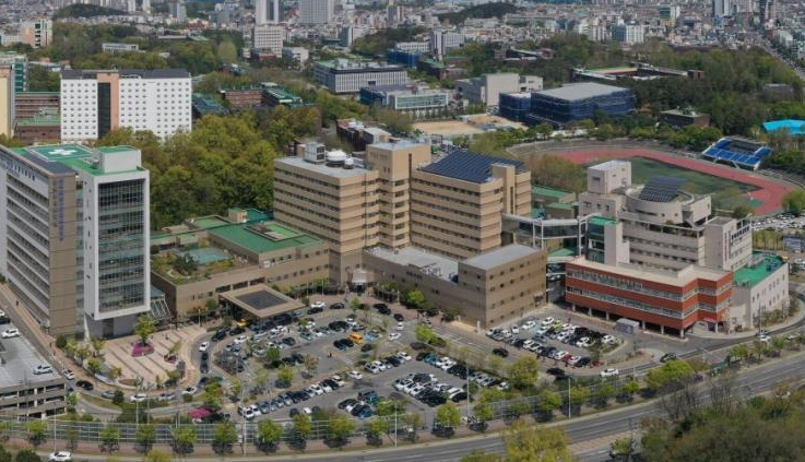 충북대병원 교수 대리수술 의혹 관련자 3명 감사요구됐다