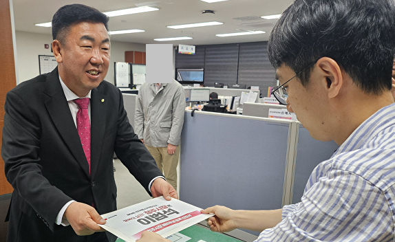 이범석 청주시장 예비후보 등록했다