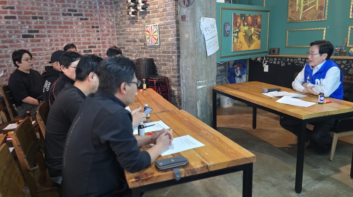 이장섭 민주당 청주시장 후보 청주대중앙로상인연합회 만났다